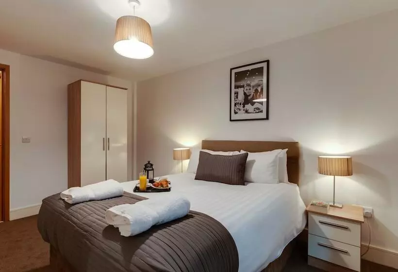 آپارتمان 1 خوابه, Base Serviced Apartments   Cumberland Apartments
