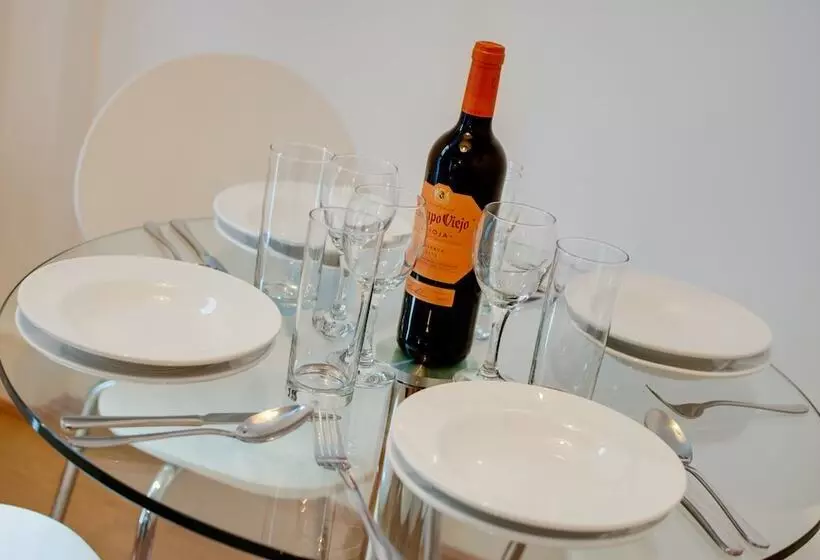 آپارتمان 1 خوابه, Base Serviced Apartments   Cumberland Apartments