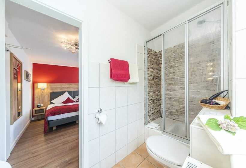 スタンダードルーム, Das Kleine Glück   Adults Only