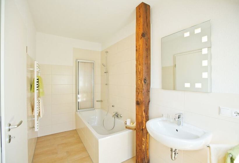 デラックススイート, Das Kleine Glück   Adults Only