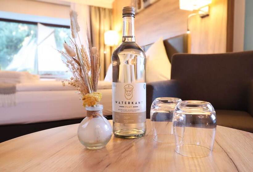 スタンダードルーム, Das Kleine Glück   Adults Only