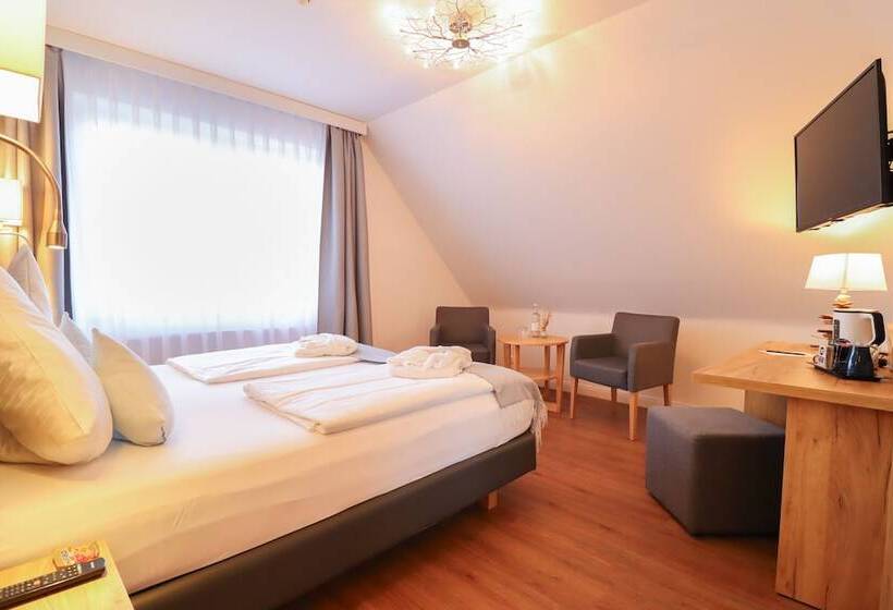 ジュニアスイート, Das Kleine Glück   Adults Only