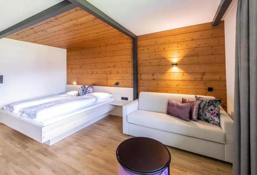 Sviitti Parveke, Boutiquehotel Das Edelweiss