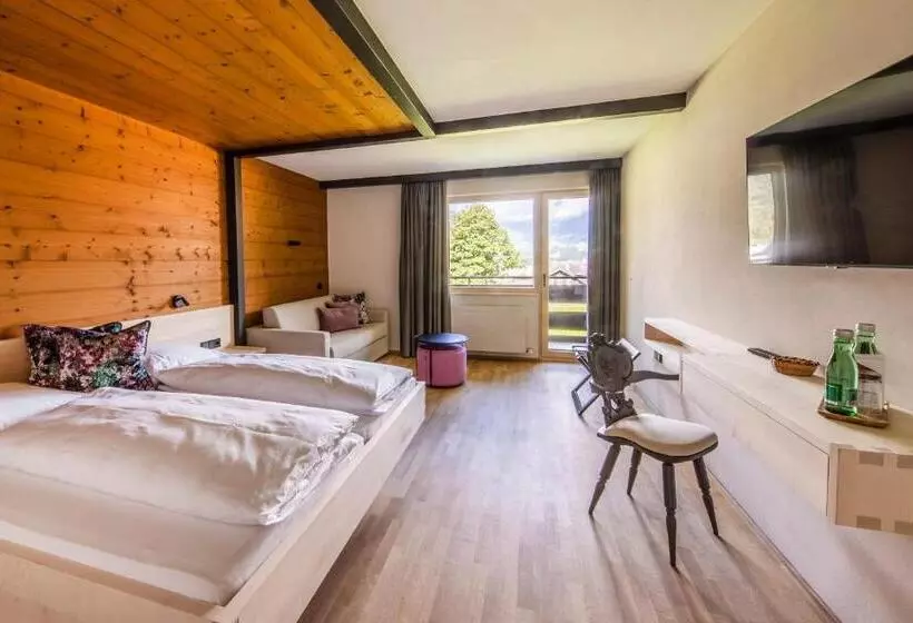Sviitti Parveke, Boutiquehotel Das Edelweiss