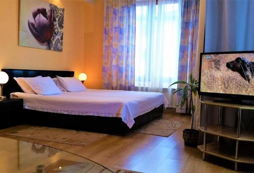 Люкс с гидромассажем, Family Hotel Sonata