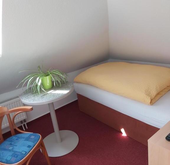 Номер Стандарт Трехместный, Gästehaus Pension Heß   Das Kleine