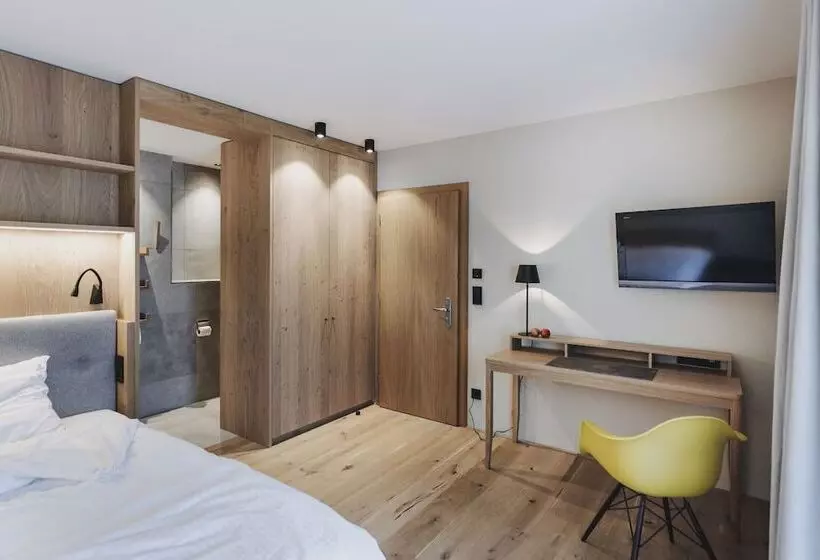 Standard Yhden Hengen Huone, Alpenrose
