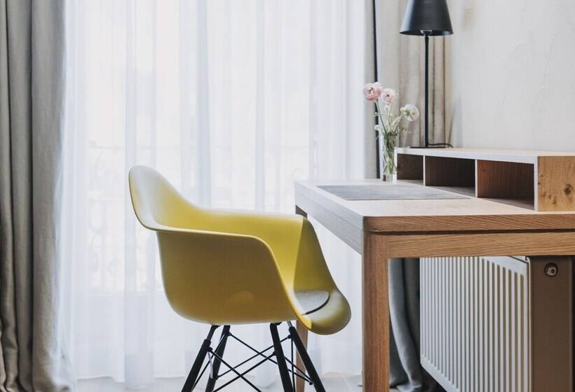 غرفة قياسية فردية, Alpenrose