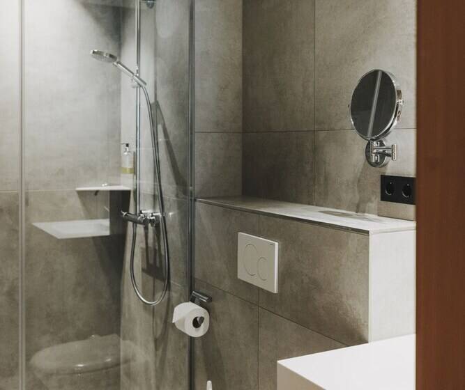 غرفة قياسية فردية, Alpenrose