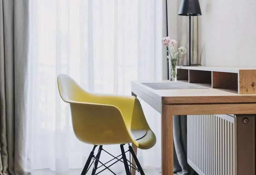 Standard Yhden Hengen Huone, Alpenrose