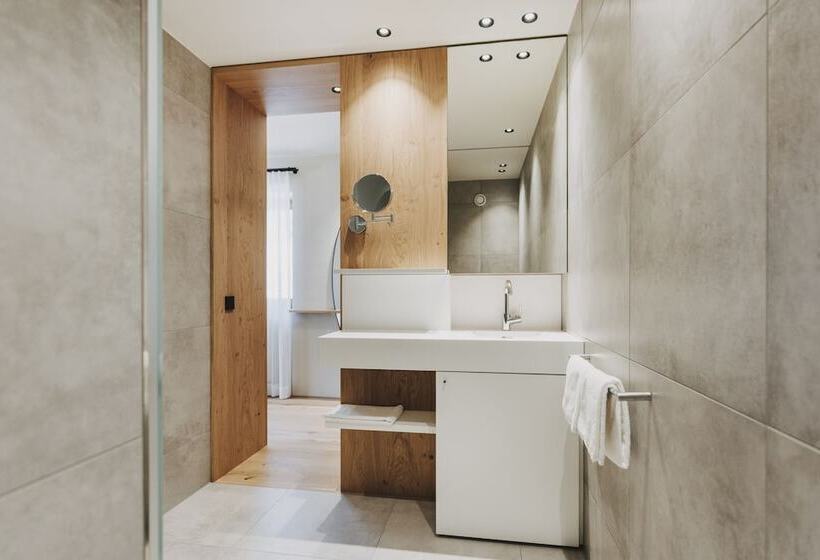 غرفة قياسية, Alpenrose