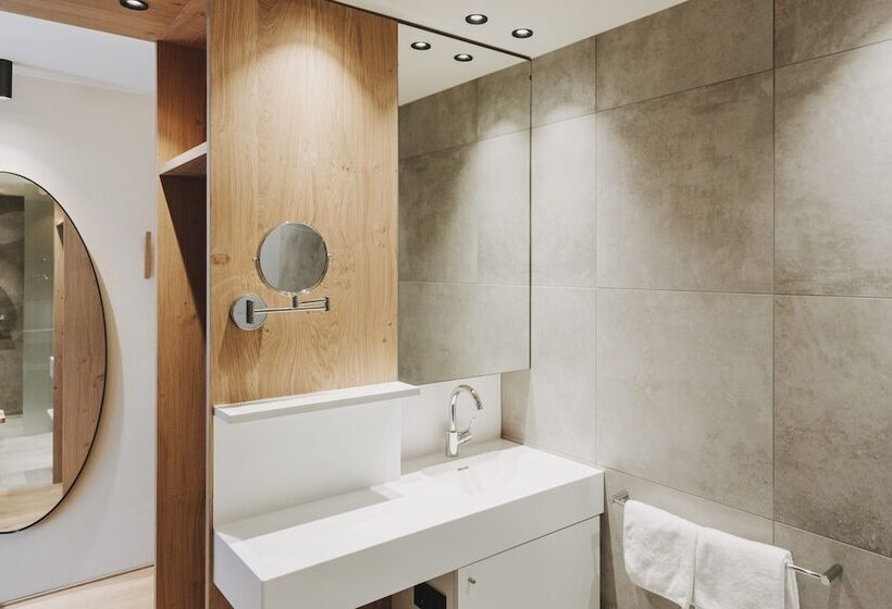 غرفة قياسية, Alpenrose