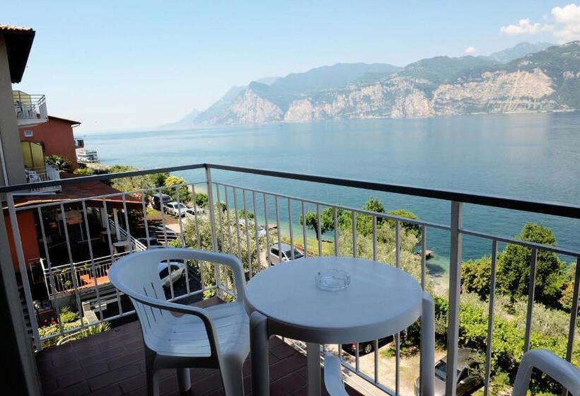 レイクビュースタンダードルーム, Da Tino