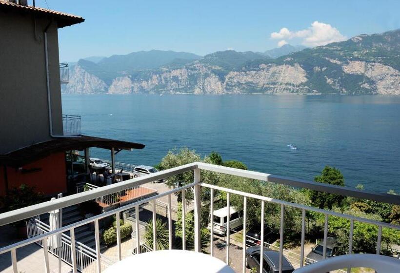 バルコニー付きスタンダードルーム, Da Tino