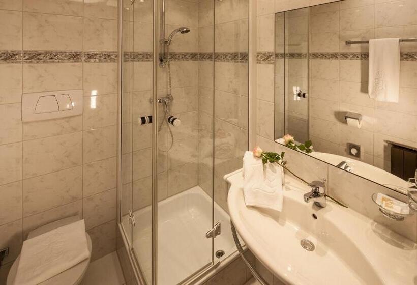 4인용 스탠다드 룸, Elisabeth