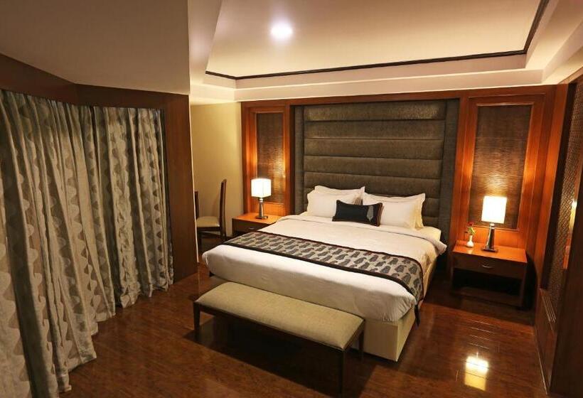 ジュニアスイート, Golden Tulip  Jaipur