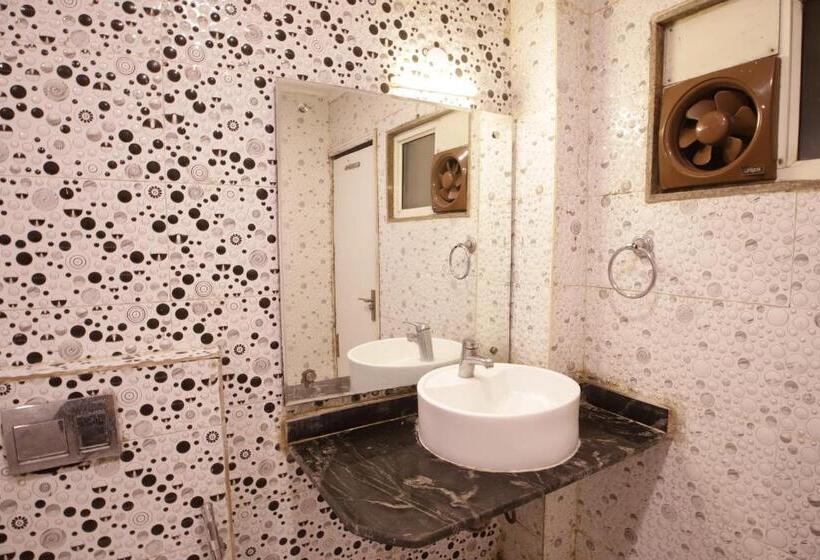 Номер Superior, Golden Wings