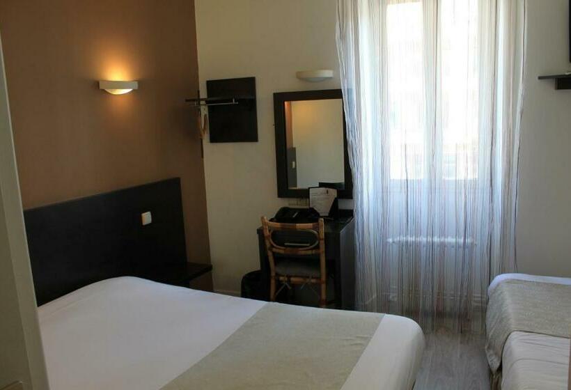 标准三人间, De Paris