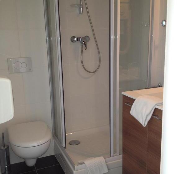 Семейный Номер, De Paris