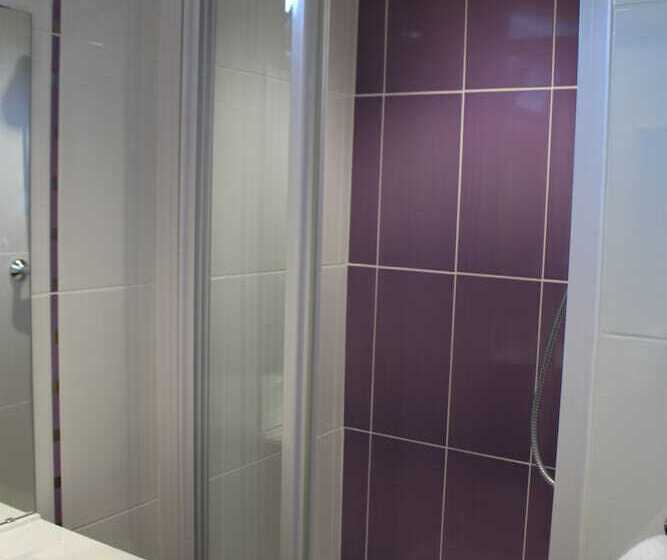 コンフォートルーム, De Paris