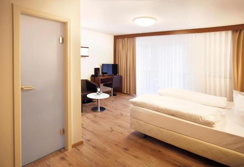 Номер Стандарт, Springbachmuhle Belzig