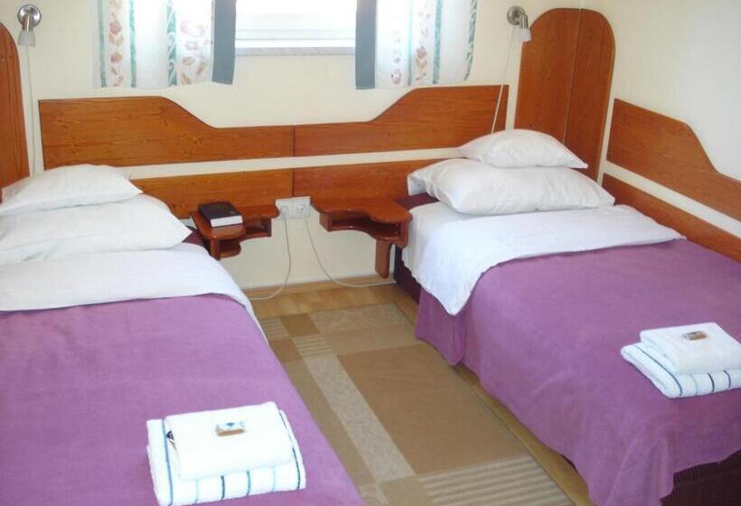 חדר סטנדרט, Szent György Fogadó