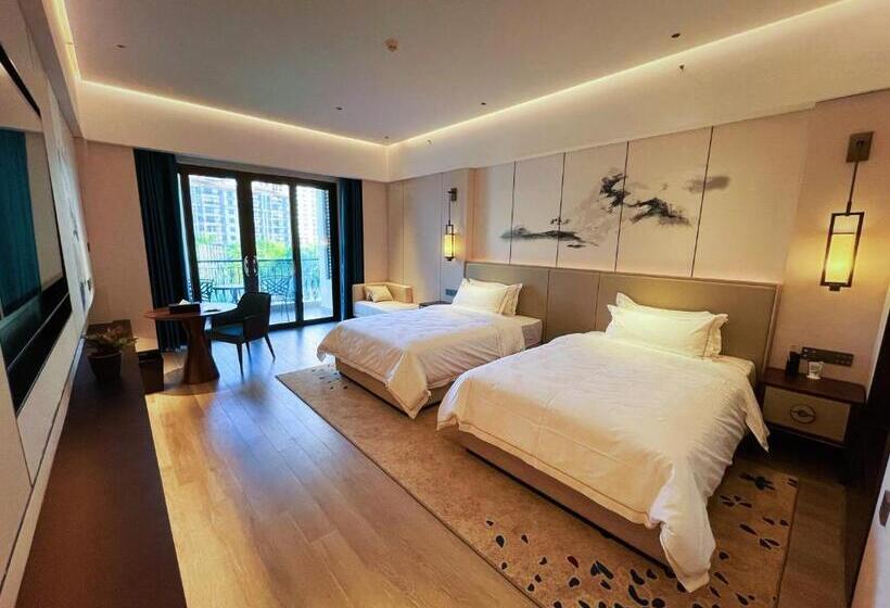 Номер Deluxe, Taishan Junhaiyue Phoenix