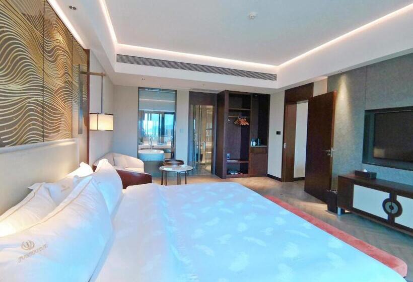 Люкс Повышенной Комфортности, Taishan Junhaiyue Phoenix