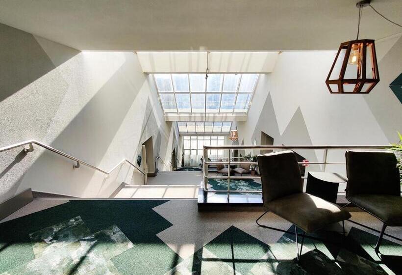 اتاق راحتی, Thermae 2000