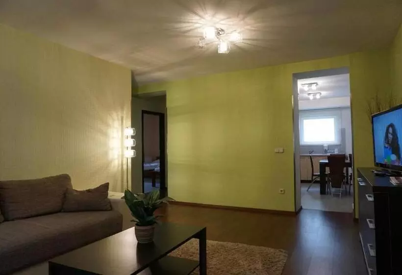 آپارتمان 2 خوابه, Villa Prestige