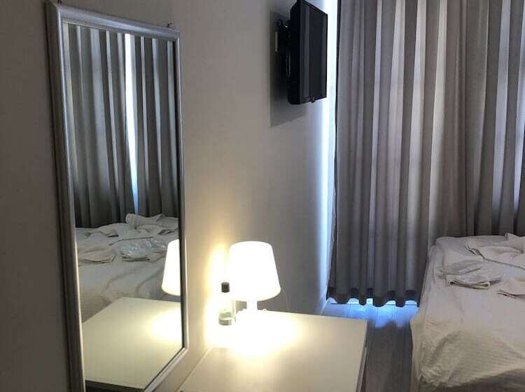 اتاق اکونومی, Atici