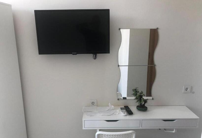 اتاق اکونومی, Atici