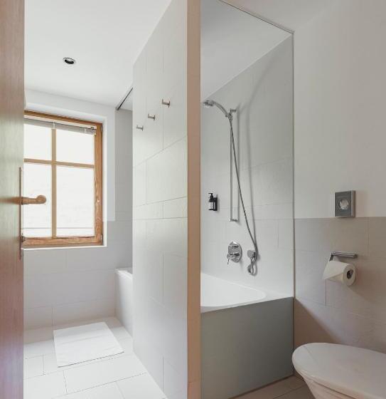 家庭套房, Gasthof Adler