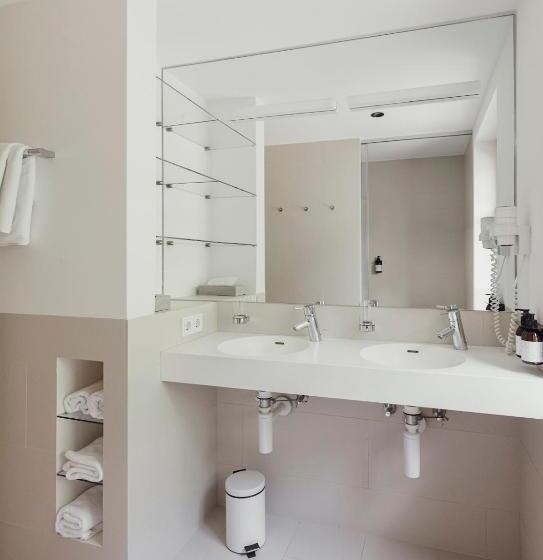 家庭套房, Gasthof Adler