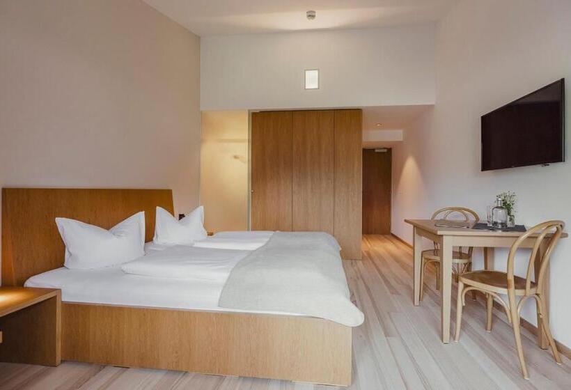 标准间, Gasthof Adler