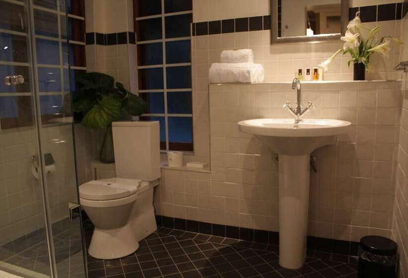 Студия Стандарт, Northcliff Manor Guest House