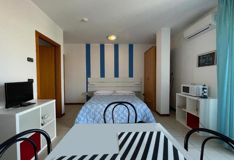 Superior studio with terrace, Residence Villa Azzurra