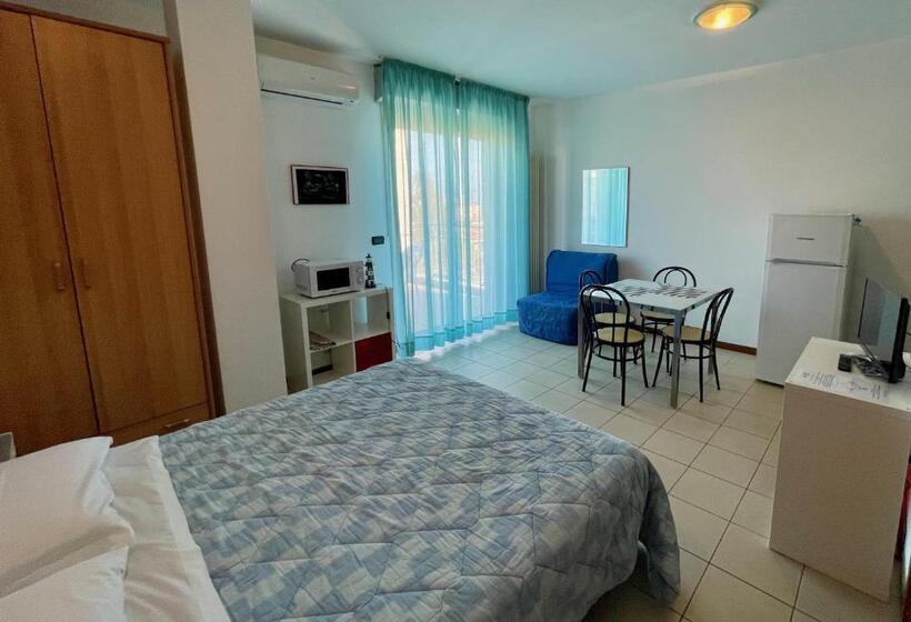 Superior studio with terrace, Residence Villa Azzurra