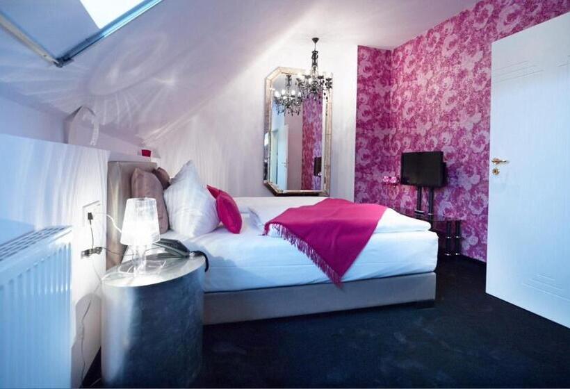 Люкс, Ressmann`s Residence