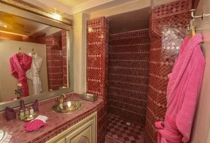 سوییت خانوادگی, Riad Turquoise