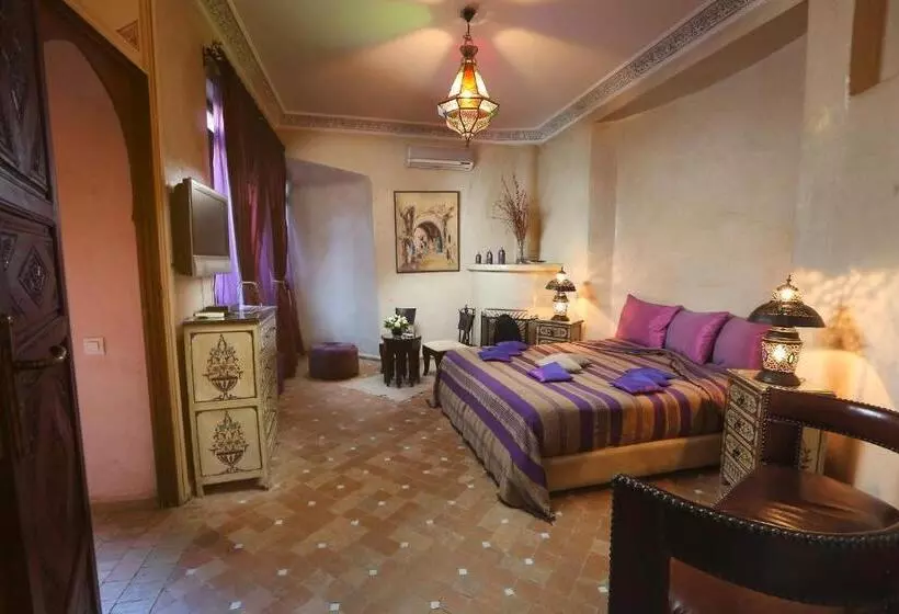 سوییت جونیور, Riad Turquoise