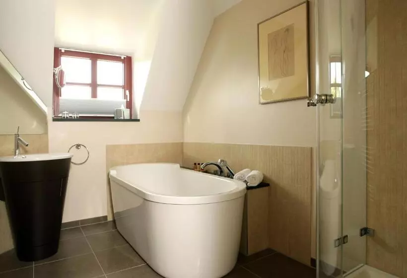 オーシャンビューデラックスルーム, Romantik Hotel Schloss Ranzow