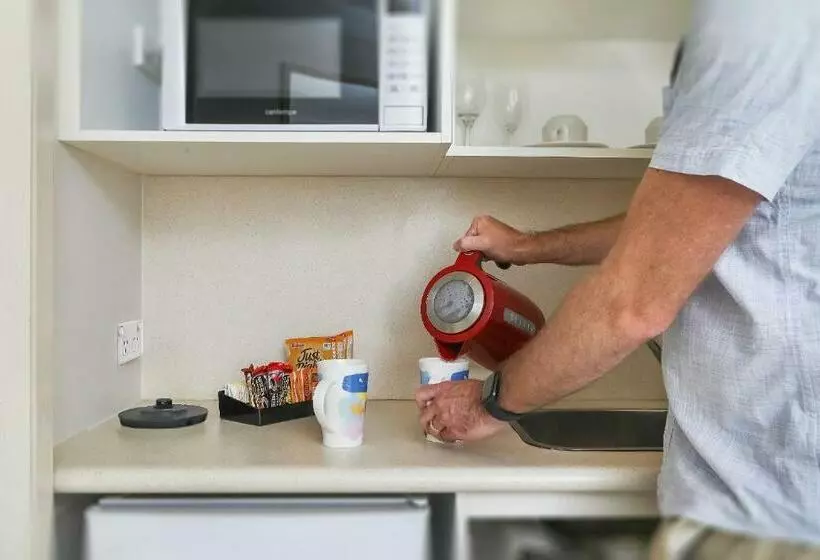 スタンダードスタジオ, Terrigal Sails Serviced Apartments