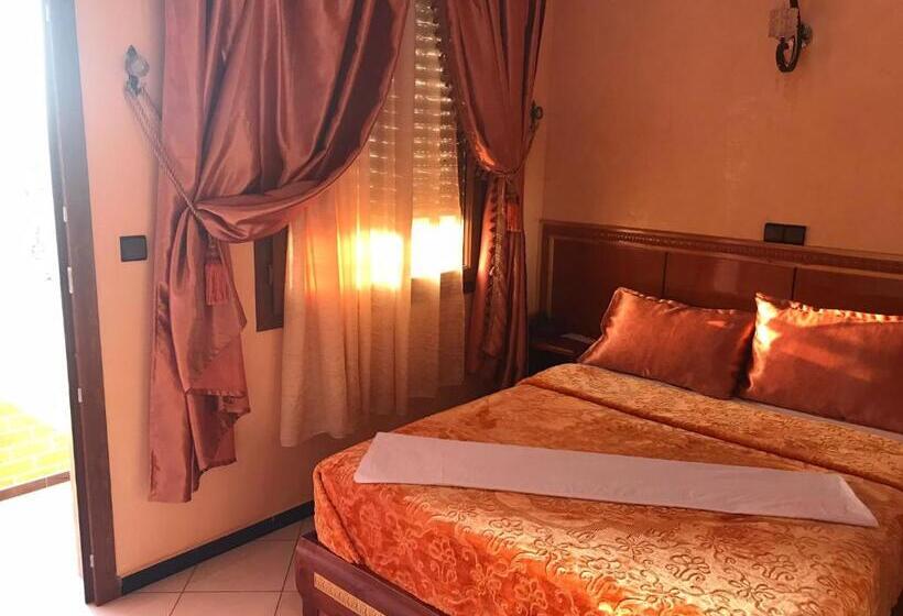 سوییت خانوادگی, Hôtel Sénégal