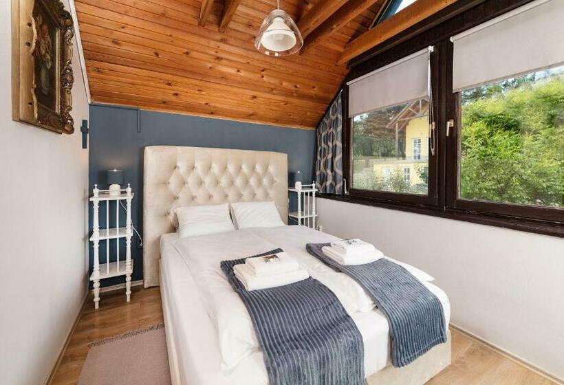 Номер Стандарт, Pannonhalma Panzió