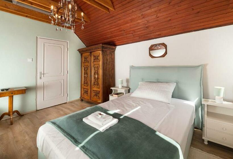 Номер Стандарт Трехместный, Pannonhalma Panzió