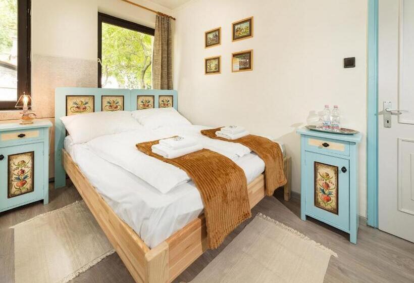 Семейный Номер, Pannonhalma Panzió