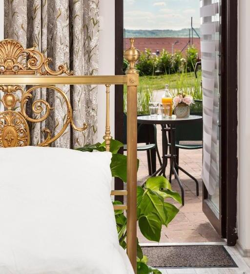 Номер Стандарт Трехместный, Pannonhalma Panzió