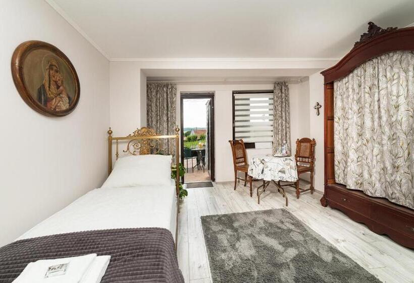 Номер Стандарт Трехместный, Pannonhalma Panzió