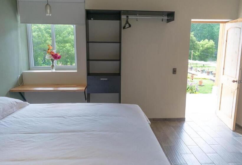 اتاق لوکس, Casa Montana